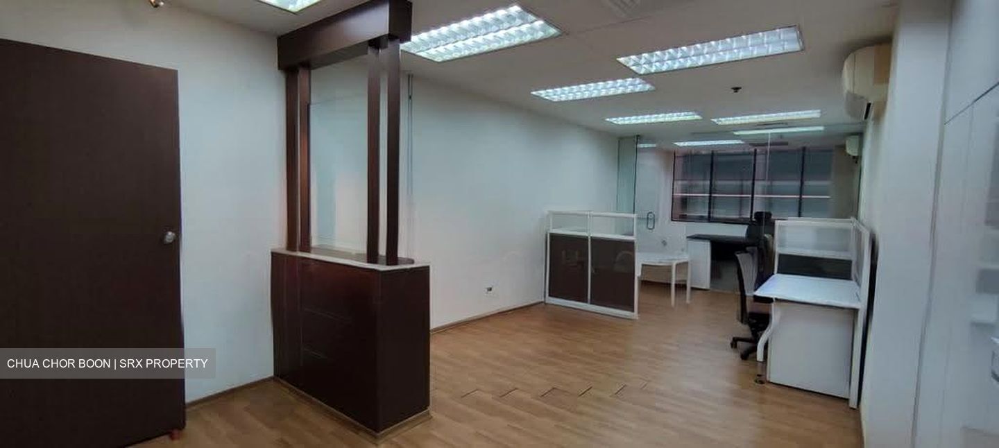 International Plaza (D2), Office #623033271